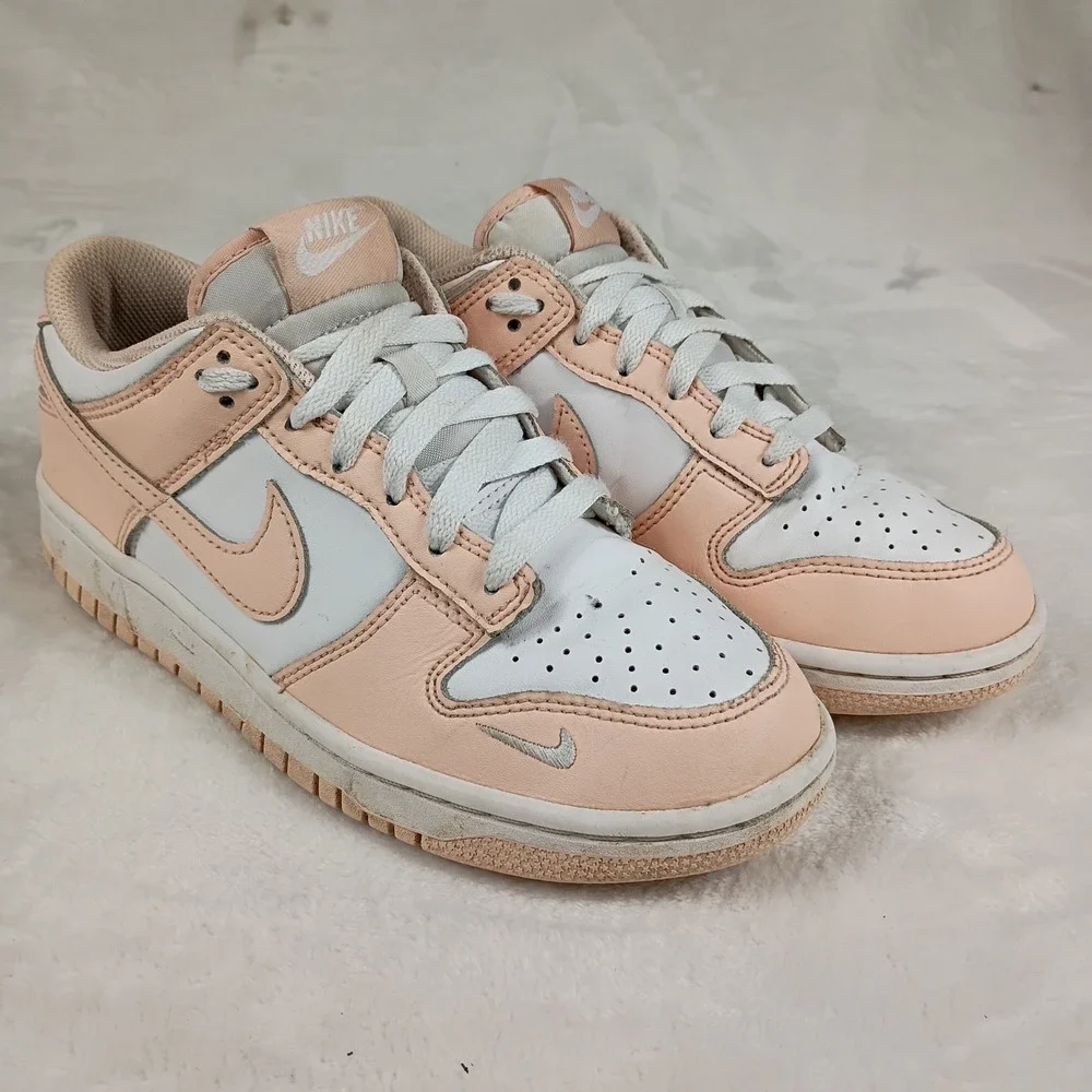 Nike Dunk Low Sneakers Youth 6Y Pink  Leather Low Top Lace Up‎ Shoes